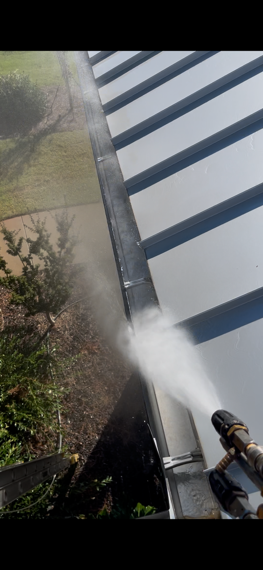 Powerful Gutter Cleaning in Davidson NC